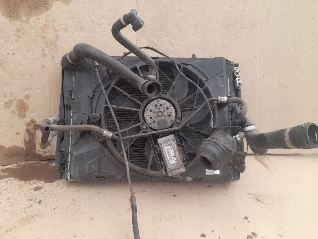 Bmw 3 e87 e90 бензин радіатор вентилятор Недорого