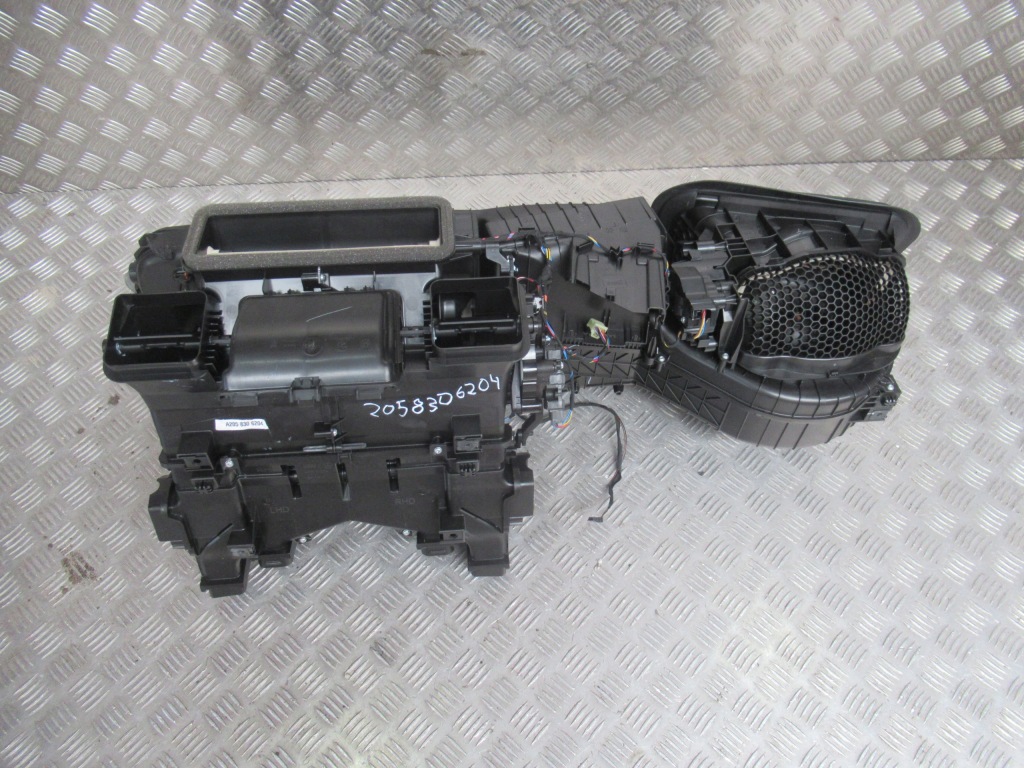 фото №1, Отопитель mercedes w205 a2058306204