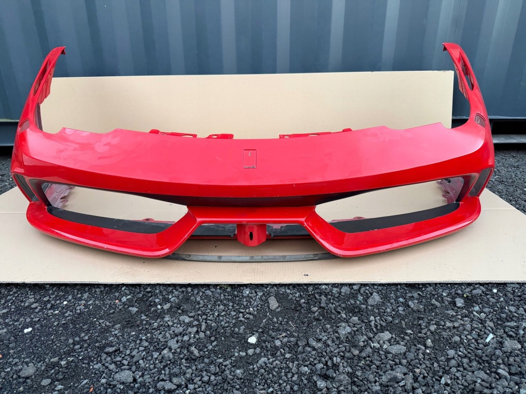 Купить Бампер перед ferrari italia 458 speciale оригинал