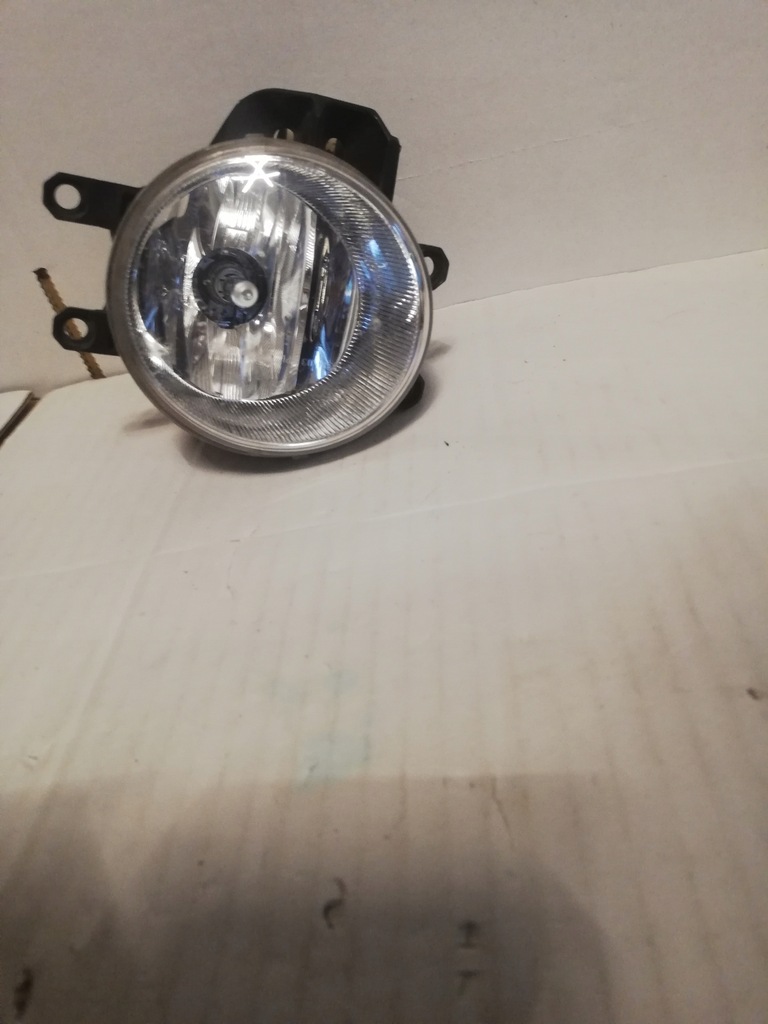 фото №1, Протитуманна фара лівий toyota avensis verso yaris auris aygo