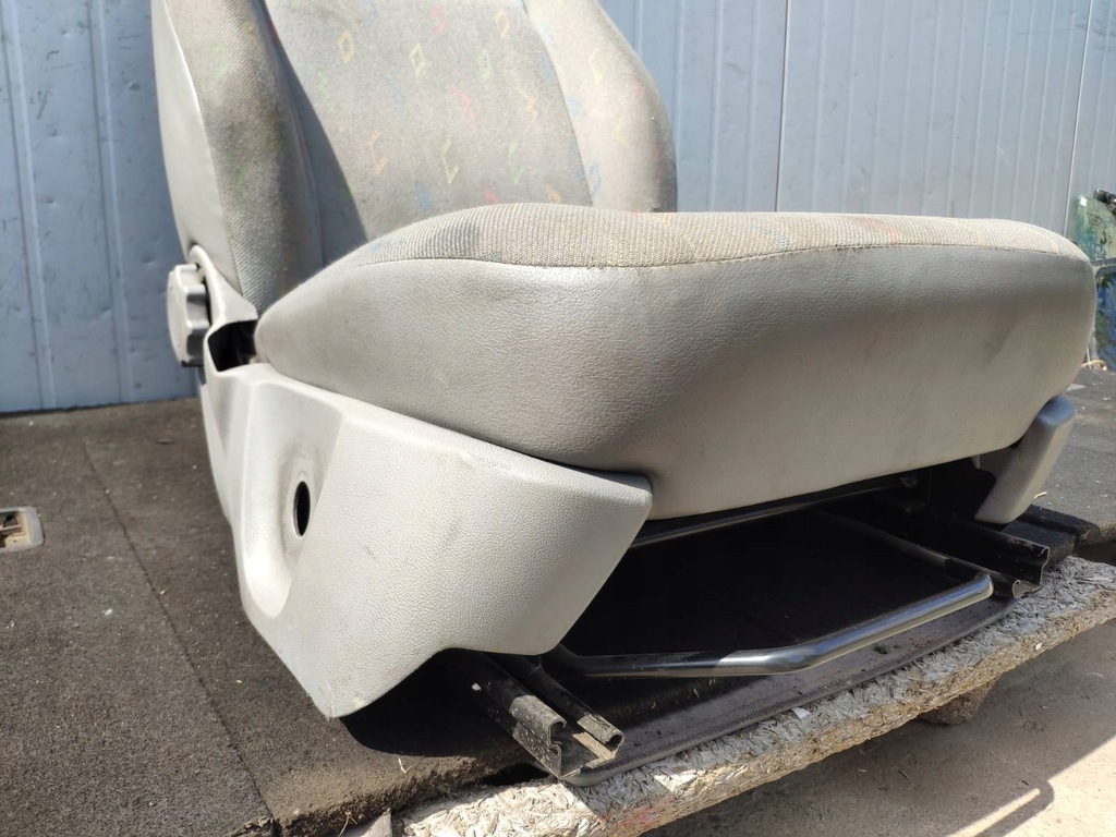 фото №6, Сиденье пассажира vw transporter t5 eu