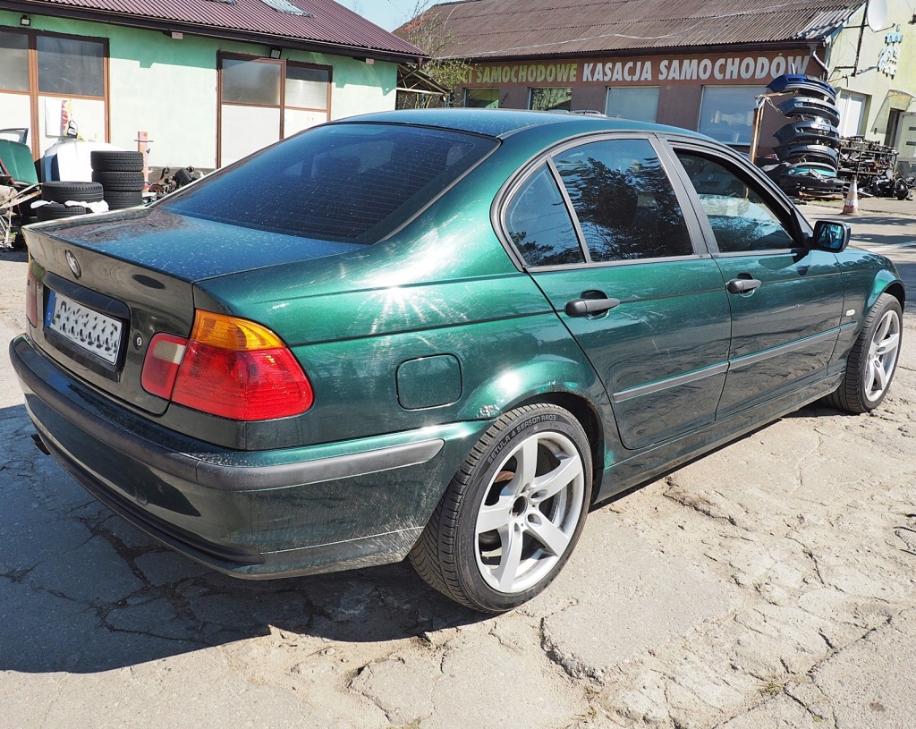 Купить Bmw e46 sedan стекло задний  задняя тонированная