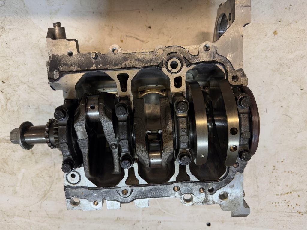 Купити Блок двигуна + wał колінчастий kia 1.0 tgdi g3le