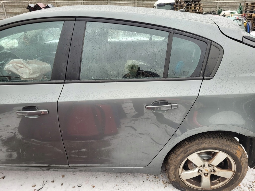 фото №1, Chevrolet cruze htb дверь левая задние полный цвет gcv