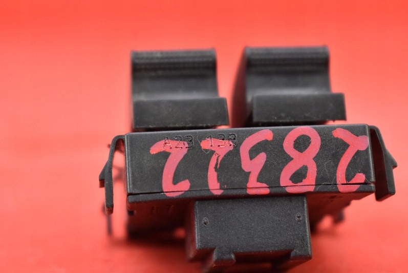 фото №7, Панель керування вікон eu 8l0959851 audi a3 8l 3d 96-00