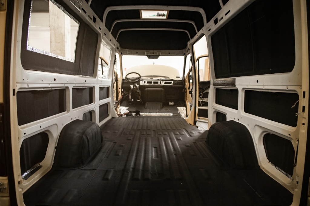 Пена kauczukowa bitmat samoprzylepna изоляционная акустическая 3mm 10x100cm в Украине