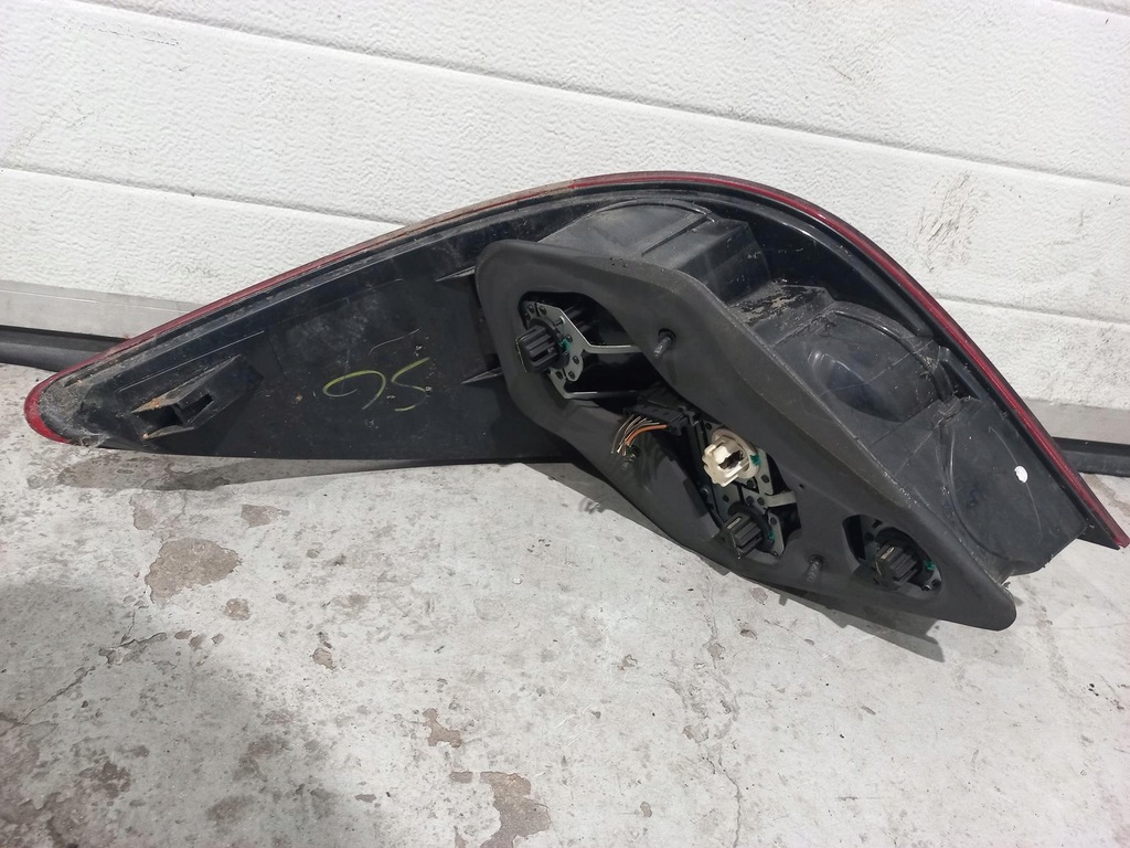 фото №2, Лампа задняя правая mercedes w251 r-klasa