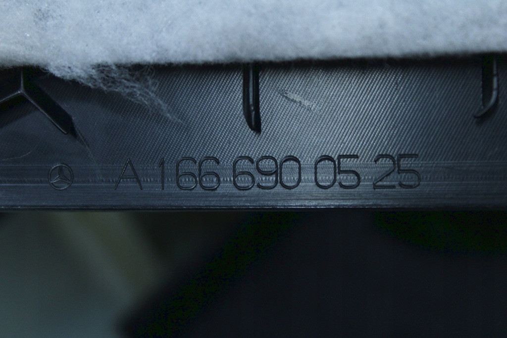 фото №10, Mercedes 166 w166 захист обшивка стійка оббивка комплект a1666901325