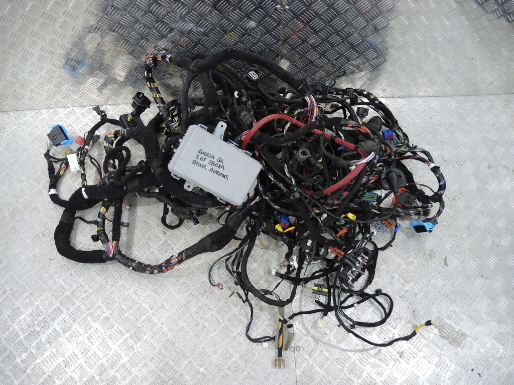 фото №2, Alfa romeo giulia q4 2.0t електропроводка салону