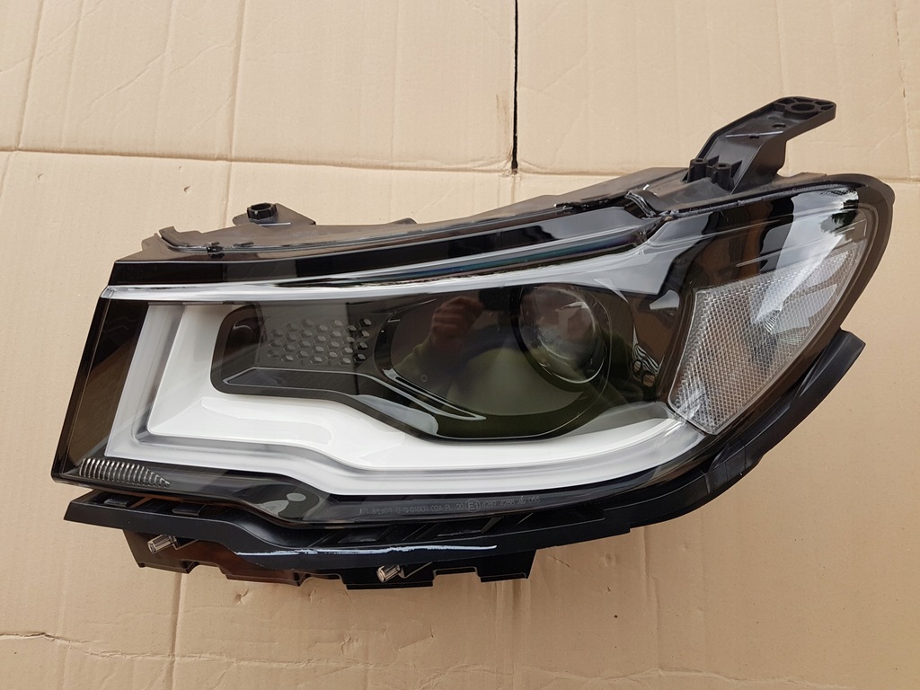 фото №1, Jeep compas ii лампа перед левая