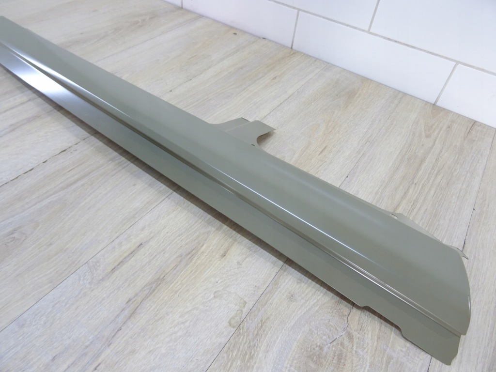 Поріг обшивка праве  tesla model 3 1073736-sc-r Ціна