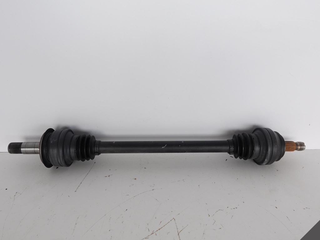 фото №1, Mercedes c-klasa w205 s205 250 d приводной вал задняя 100km