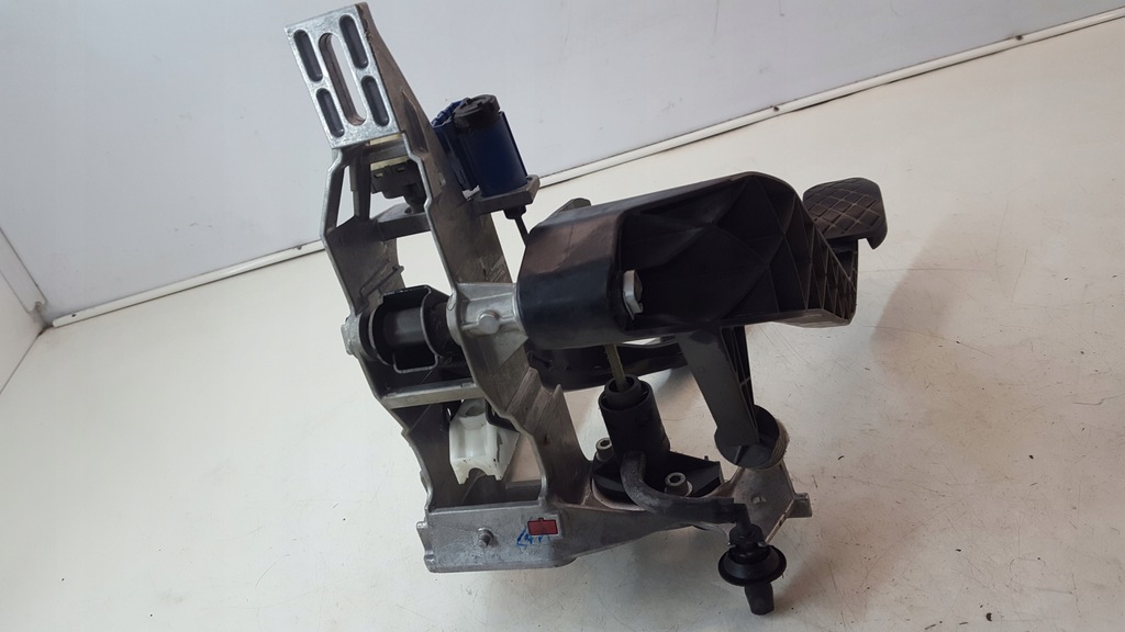 фото №6, Педали шланг сцепления audi a4 b6 2,0 fsi