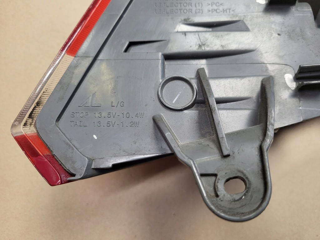 фото №12, Лампа задняя левая led honda civic ix hb оригинальный номер eu 3355atv0