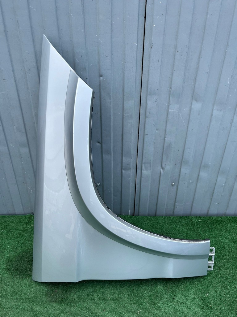 фото №1, Крила передній правий mercedes gls x166 amg 775 iridiumsliver