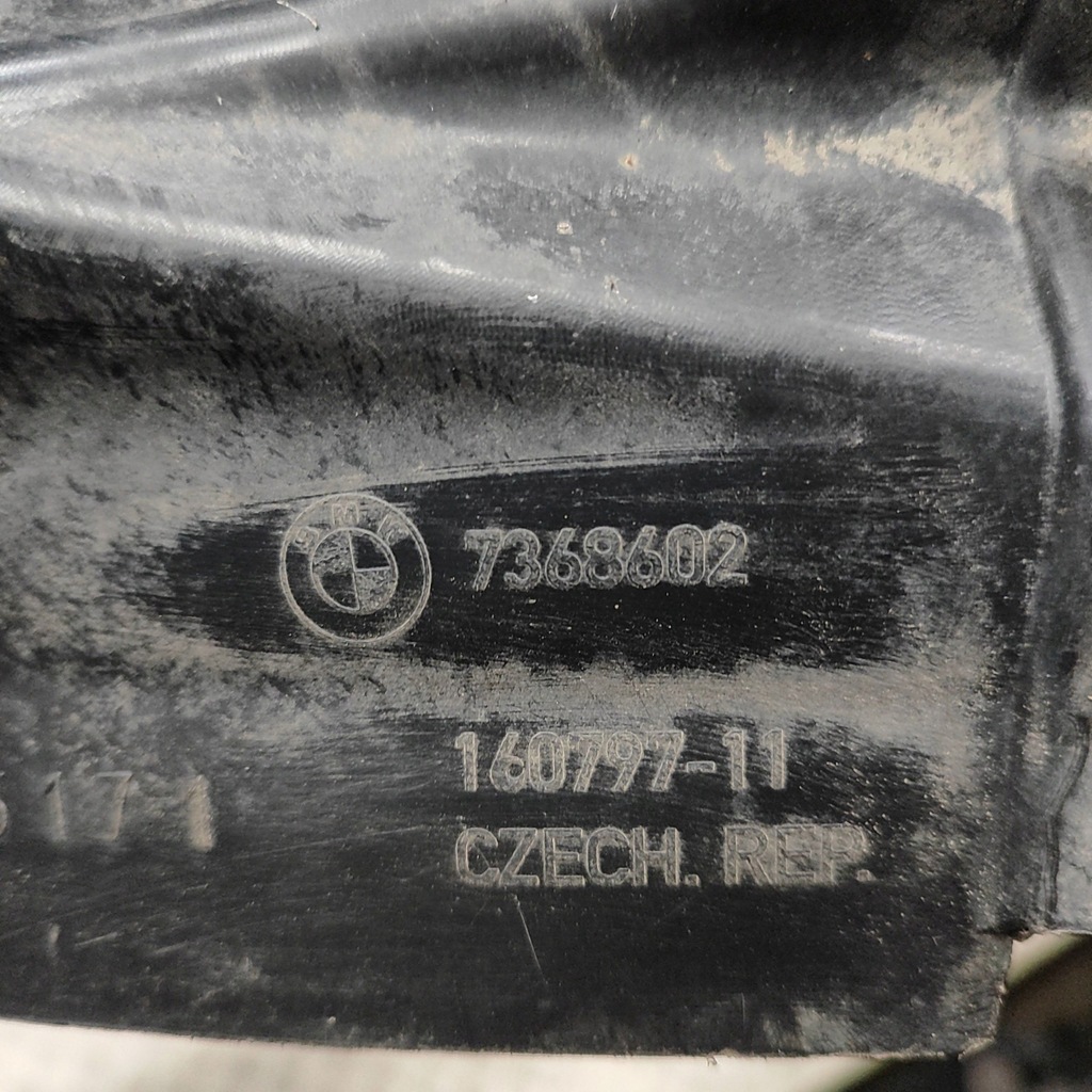 фото №6, Bmw i3 2020 права сторона підкрилок передні