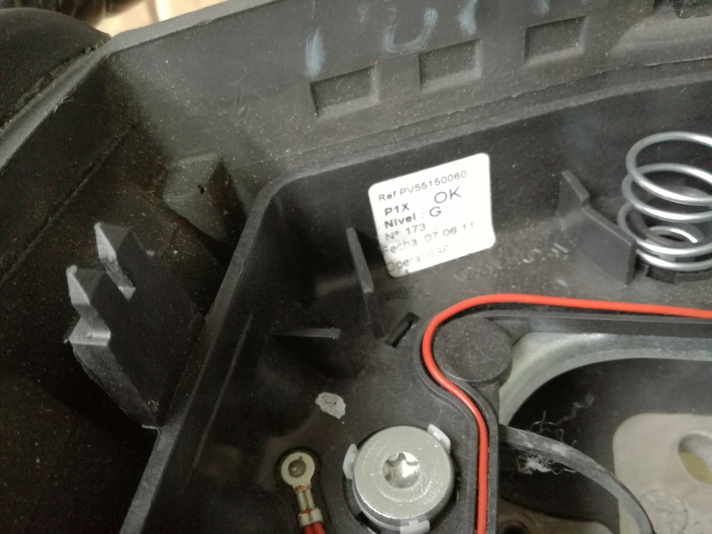 фото №8, Volvo v50 s40 ii c30 воздуховод кожа