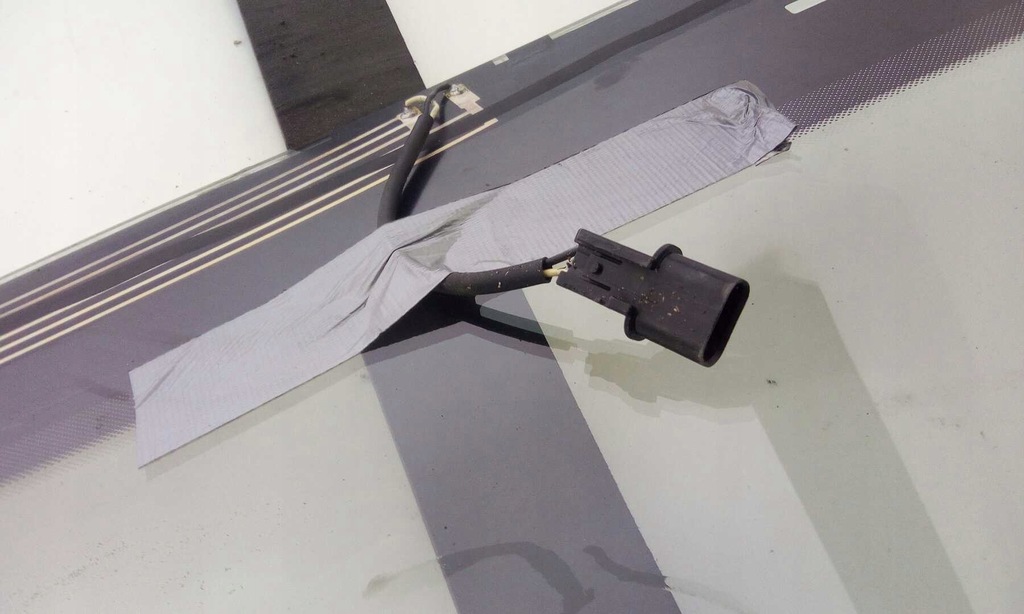 фото №8, Стекло лобовое передняя hyundai ix55 2009- датчик подогрев зелёный