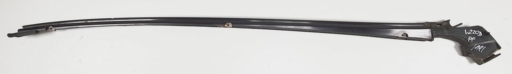 фото №13, Молдинг скло лобове права mercedes w220