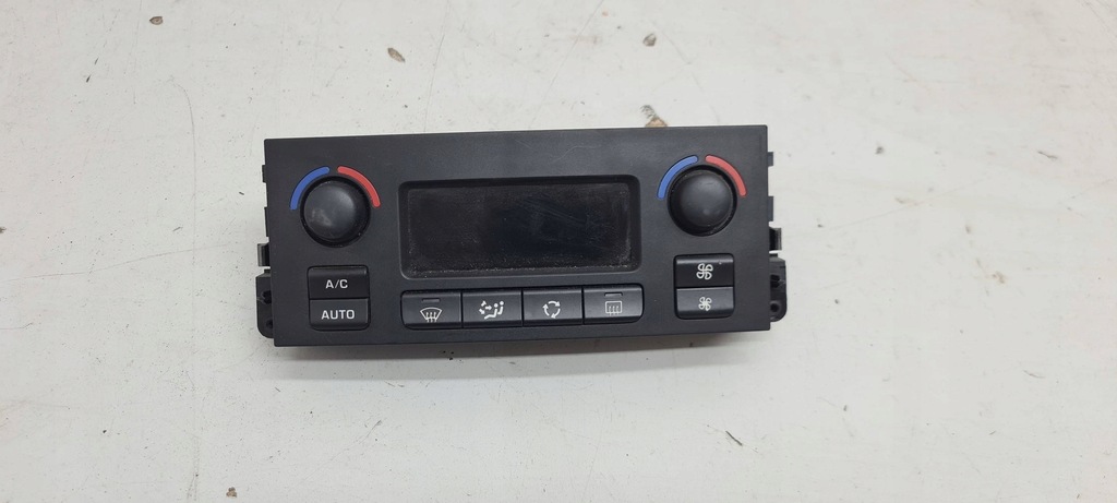 фото №1, Peugeot 207 cc 96497866xt панель кондиціонера