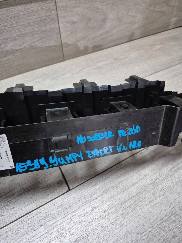 15399. jumpy expert vivaro абсорбер бампер перед 9811839880 с Разборки