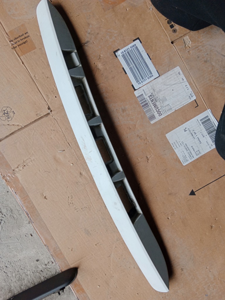 фото №1, Накладка задній кришки renault scenic iii 848100006r