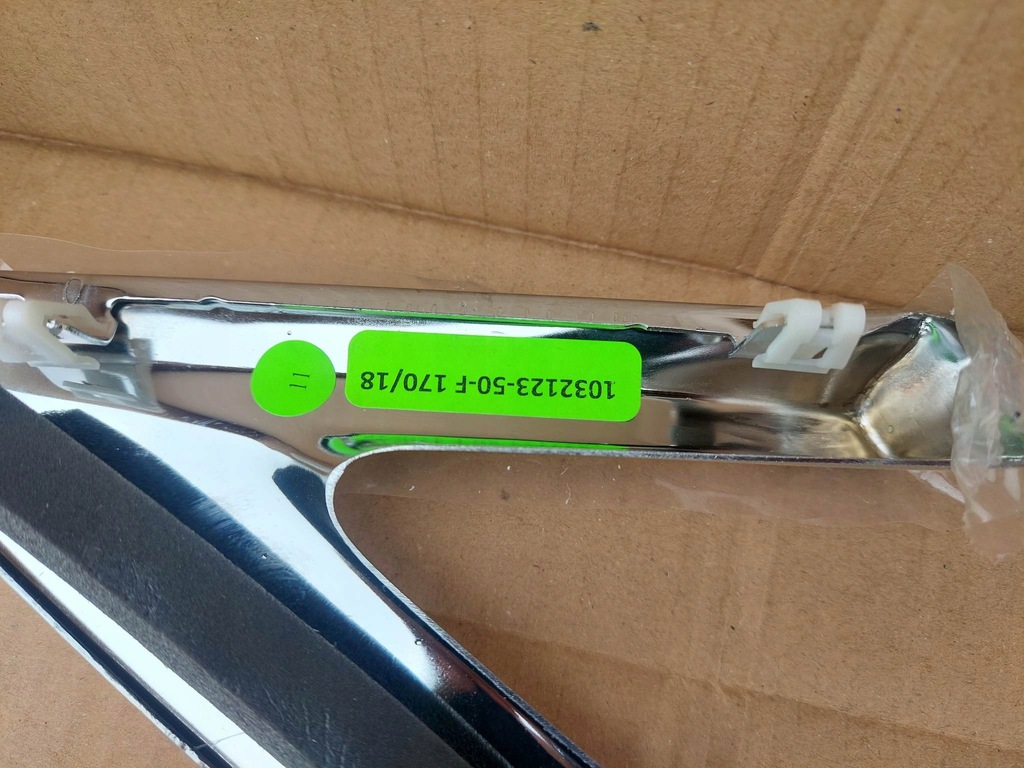 фото №9, Tesla model x молдинг хром стойка a левая nowa оригинальный номер