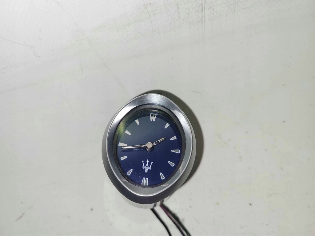 фото №1, Часы панели консоли maserati ghibli 2017