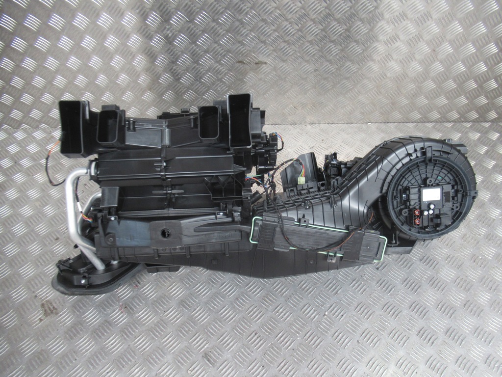 фото №7, Отопитель mercedes w205 a2058306204