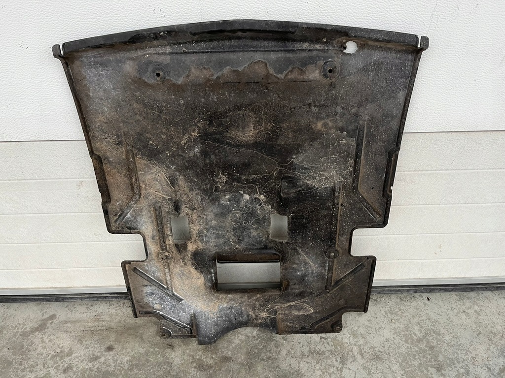 фото №10, Захист pod двигун mercedes w124 1245241530 бензин оригінальна пошкоджена