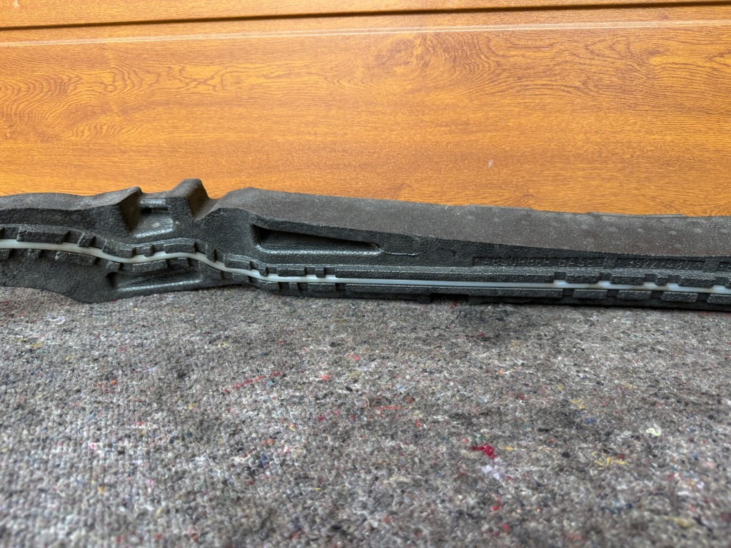 Opel insignia 2 b рестайлинг  абсорбер пена бампера перед датчик 39227480 Доставка