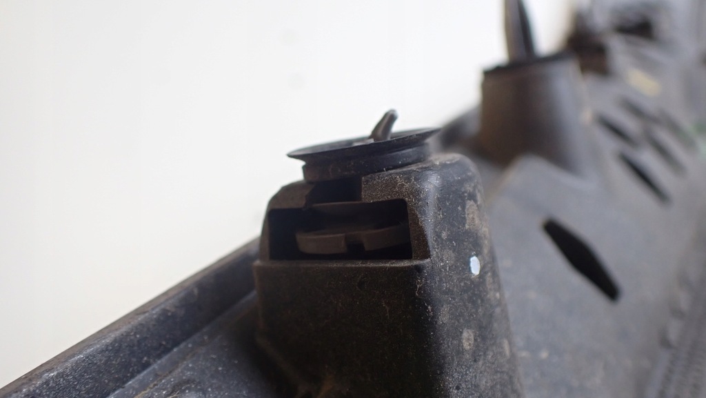 фото №13, Ford grand c-max mk2 правая молдинг крыла задняя oa