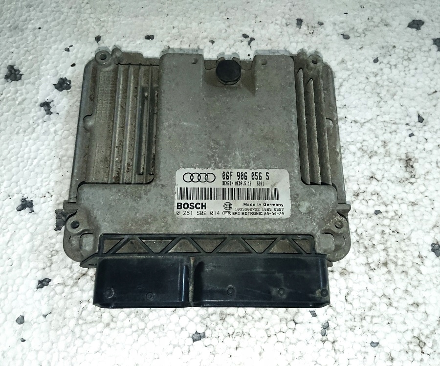 фото №1, Бортовий комп'ютер двигуна audi 06f906056s