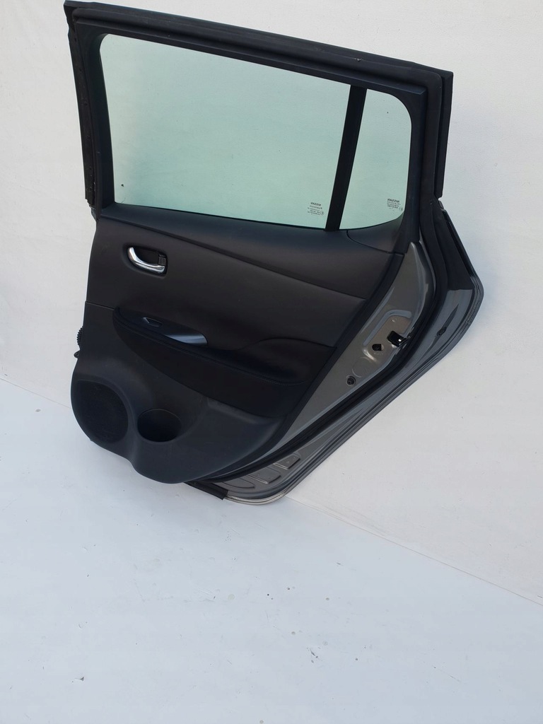 фото №10, Nissan leaf ii 17-21 дверь правый задняя задние правое