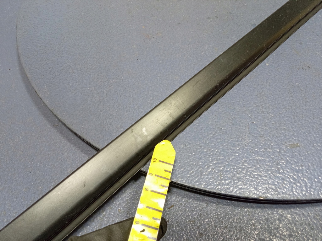 фото №8, Nissan x-trail iv t33 молдинг прокладка стекло дверь левый задняя