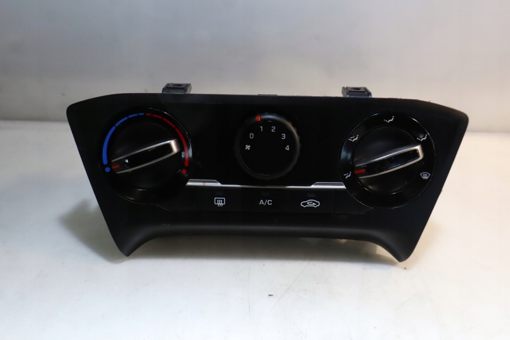 фото №1, Панель керування обдув hyundai i20 ii