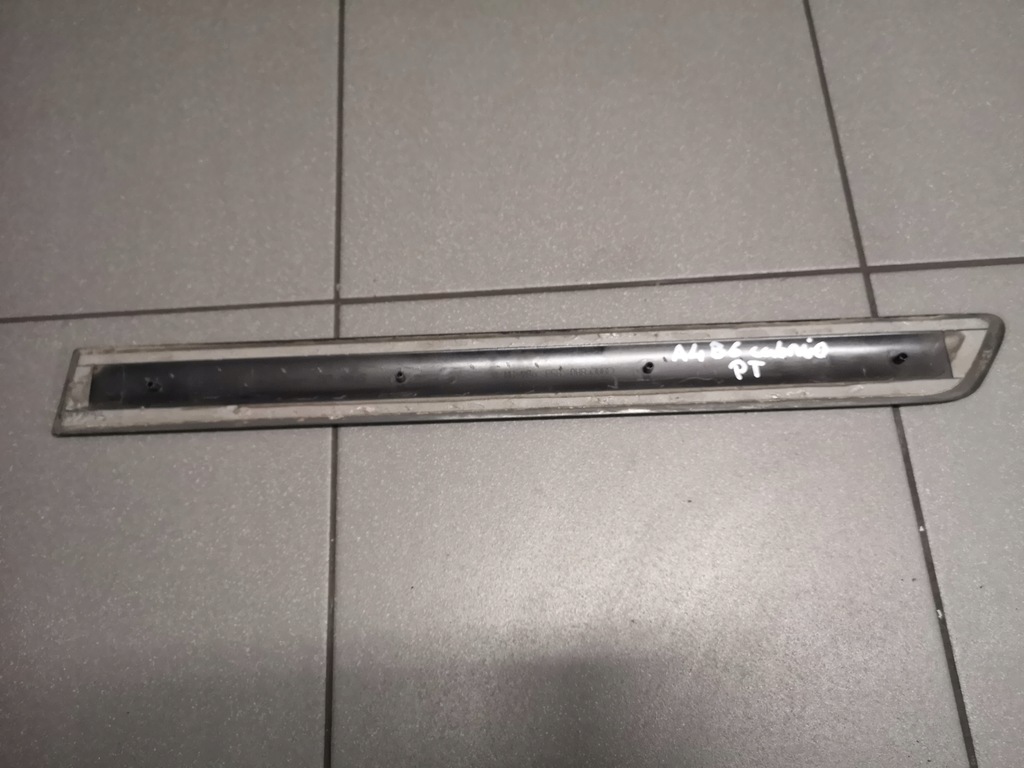 фото №5, Молдинг крила права audi a4 b6 cabrio 8h0853984