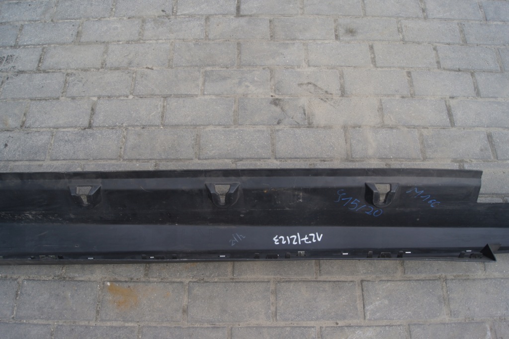 Молдинг накладка порог правая ml w166 a1666900440 в Украине