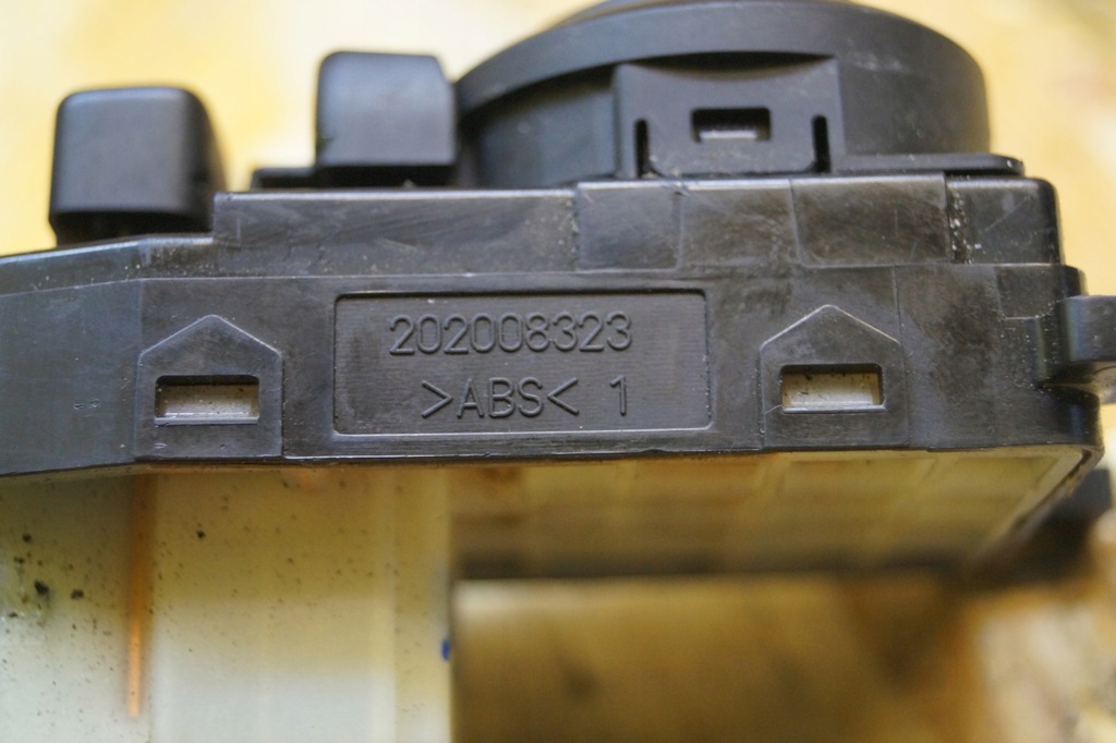 фото №8, Панель регулировки зеркал hyundai i20 202008323