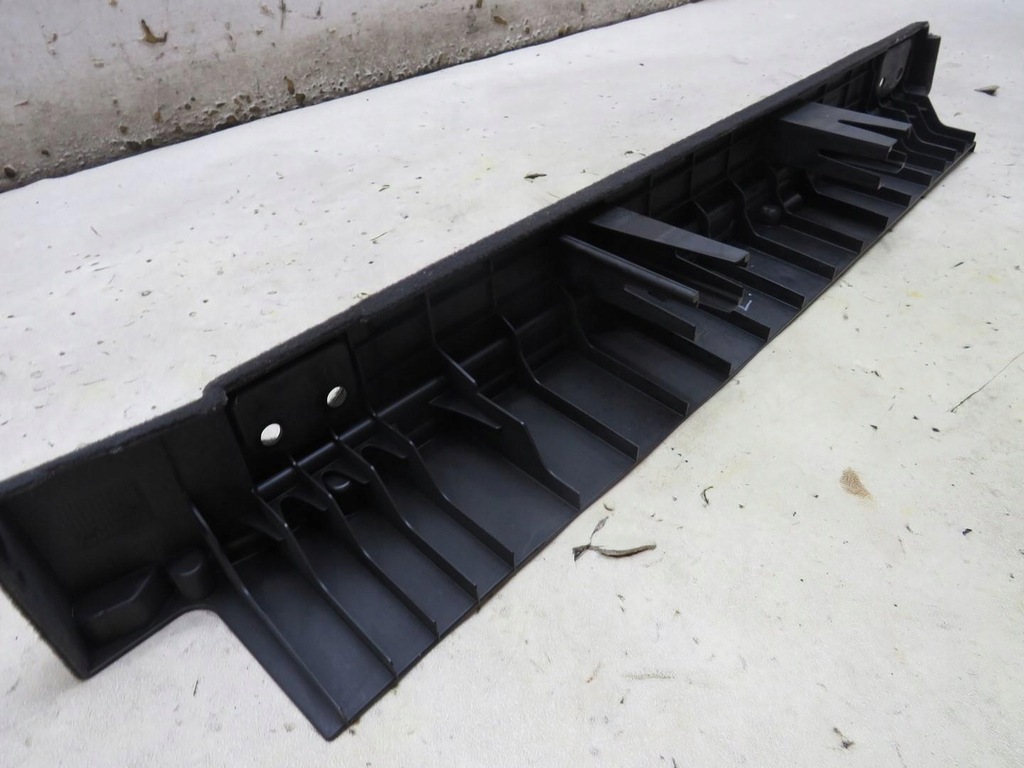 фото №6, Молдинг защита багажника левая audi q5 8r