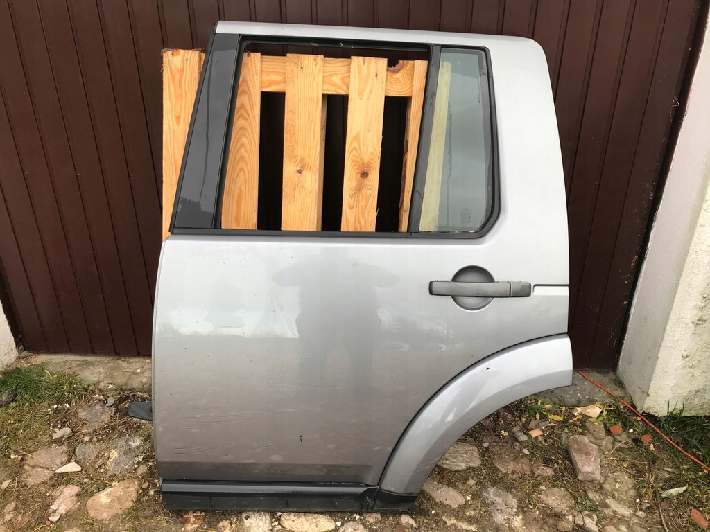 фото №1, Land rover discovery iv дверь задняя левая серебристый