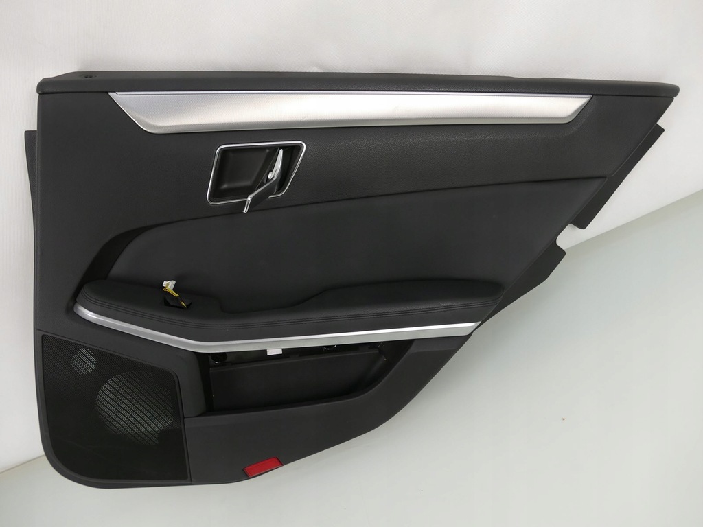 фото №1, Mercedes e w212 sedan обшивка двері правий задня