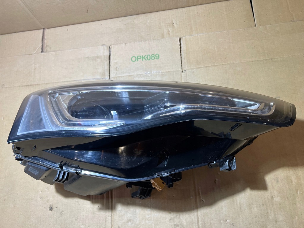 фото №11, Audi a5 8t lift лампа bi ксенон права передня перед 8t0941006d