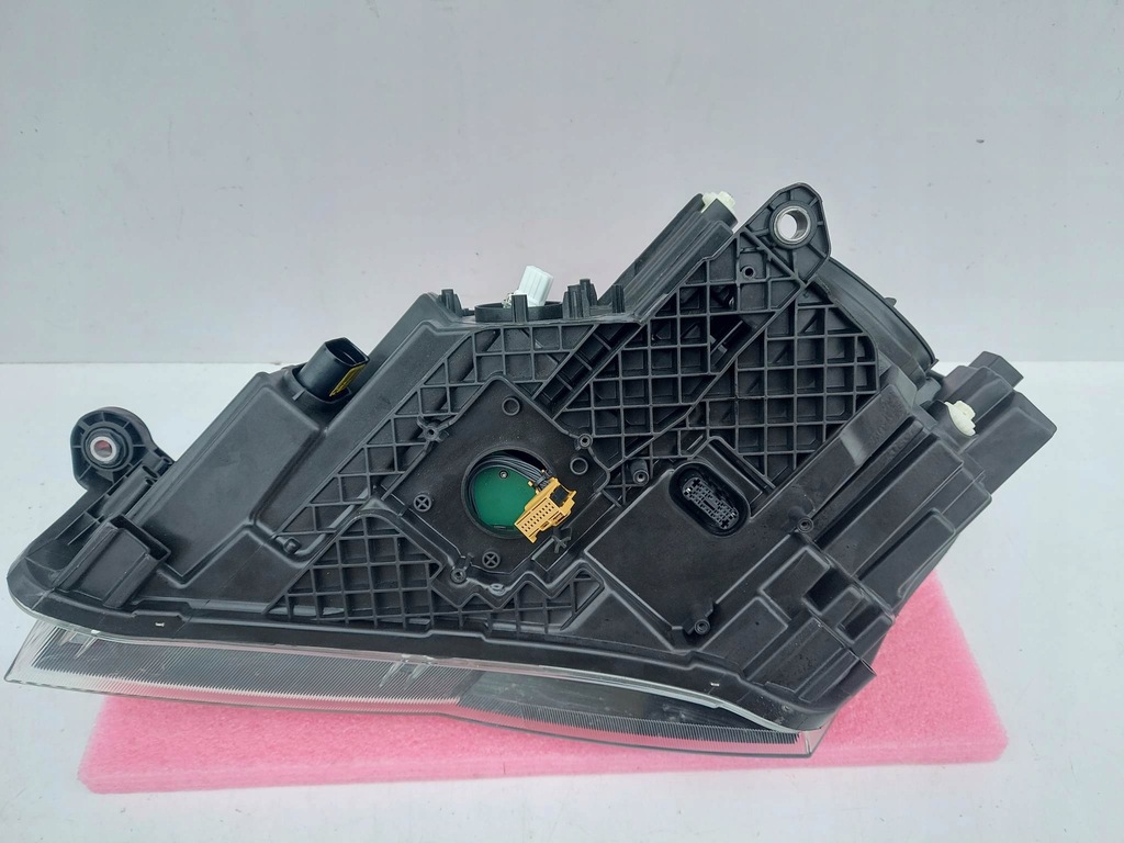 фото №7, Skoda superb iii 3v лампа права перед bi ксенон led