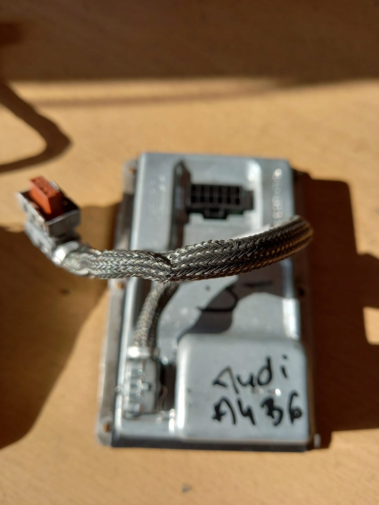 фото №4, Audi vw skoda преобразователь модуль ксенон 73160057k-31-02 правая, левая