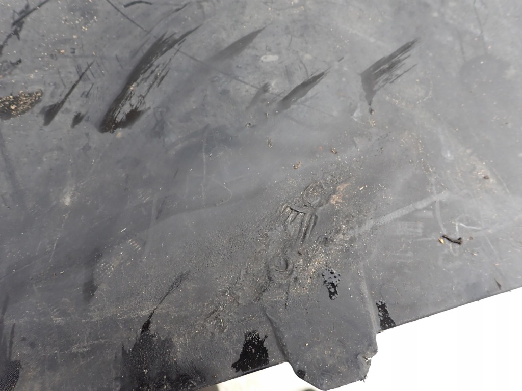 Tesla model s 12-16 dół спойлер бампера перед в Украине