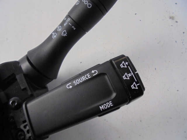 фото №4, Переключатель комбинированный renault clio v 19-