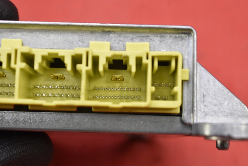 фото №9, Датчик модуль подушка безопасности подушек df73-57k30a mazda 2 de 07-10