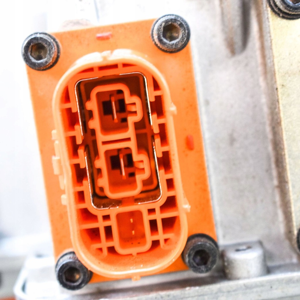 фото №12, Hyundai kona i 2022 инвертор / преобразователь напряжения