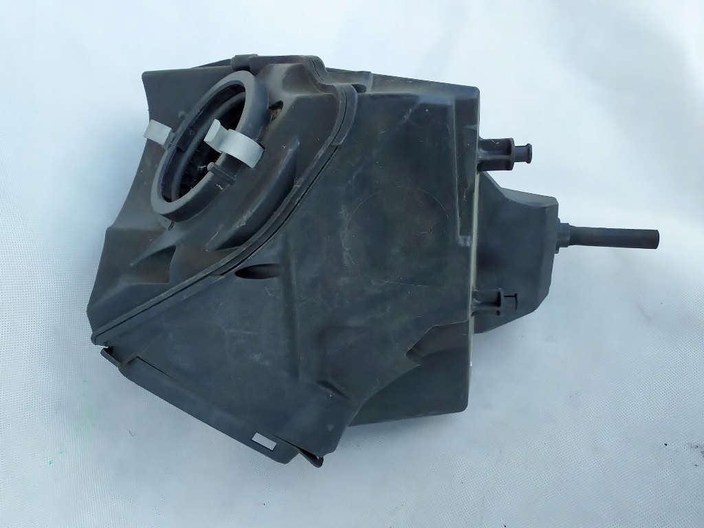фото №4, 8k0133835b корпус фільтра повітря audi 3.0 tdi